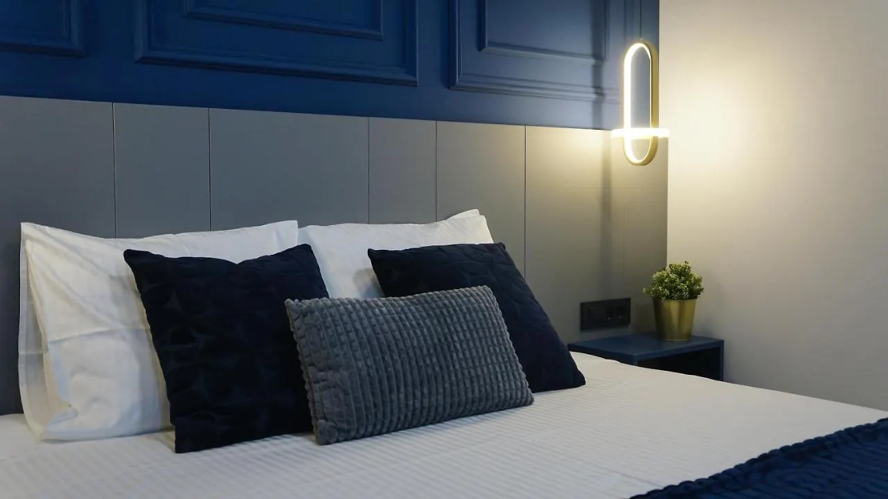 Blue Sunnyside Studio - Central Location Bucharest 0*,