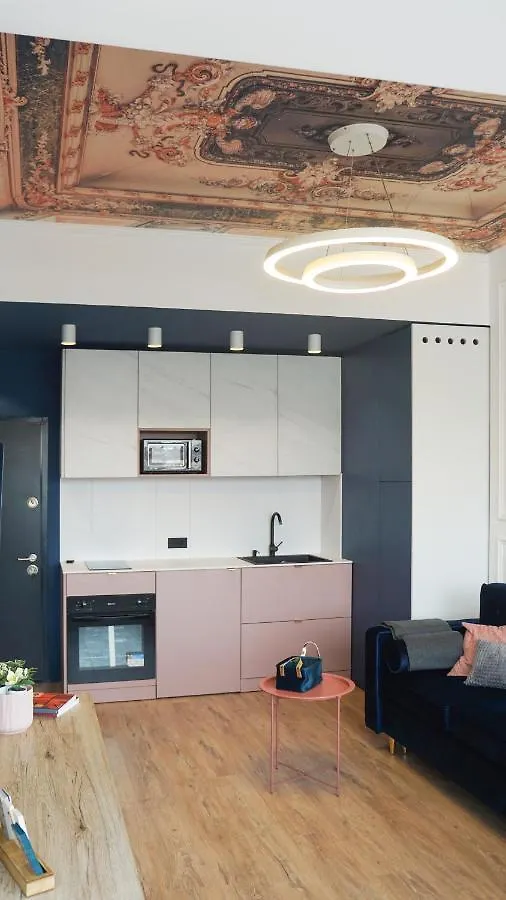 Blue Sunnyside Studio - Central Location Bucharest Romania