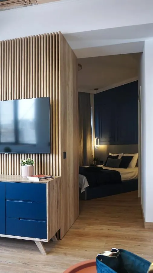Blue Sunnyside Studio - Central Location Bucharest Romania
